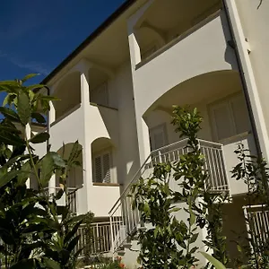 3* Aparthotel Tina